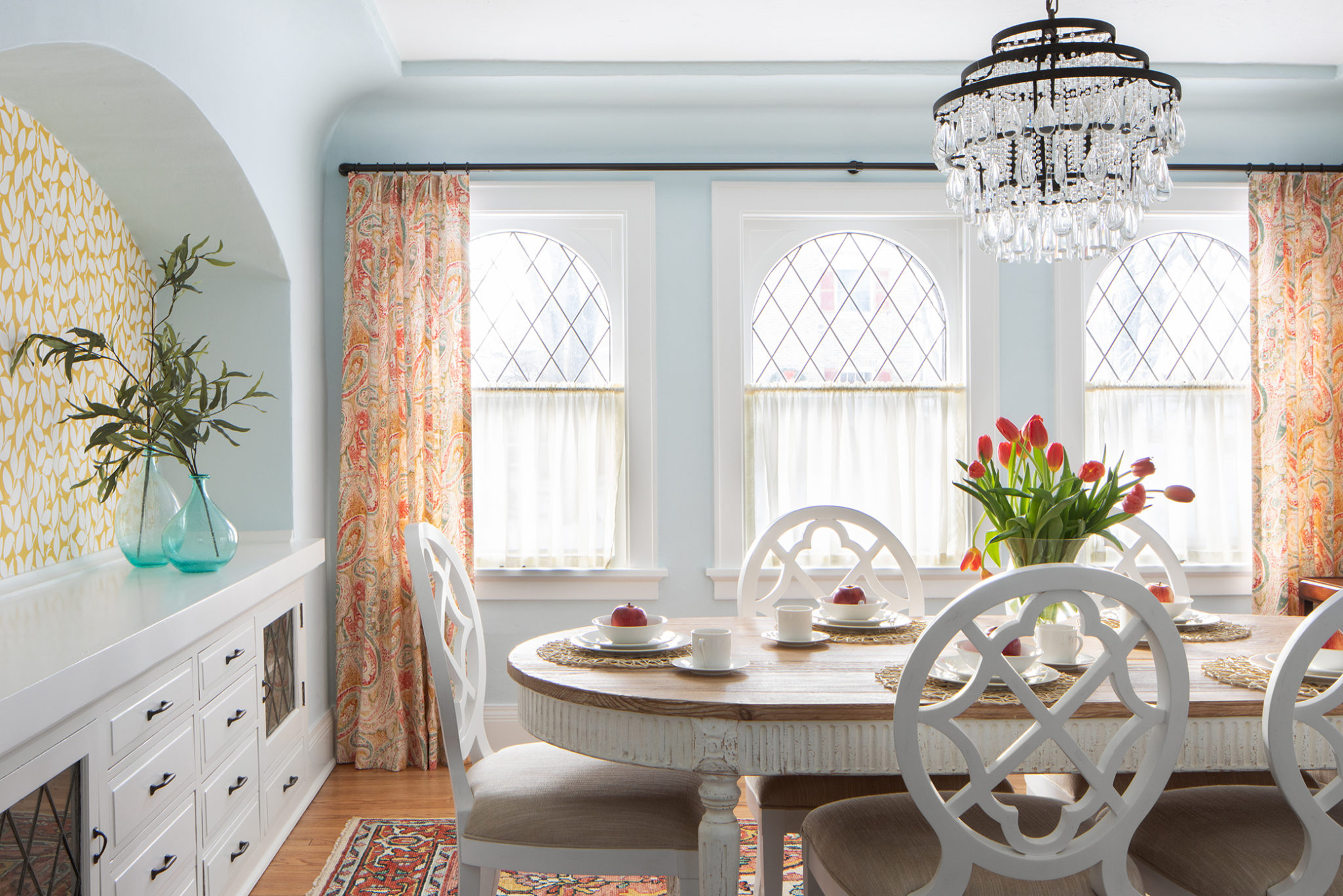 Gather Round the Table and Plan a Dining Room Makeover